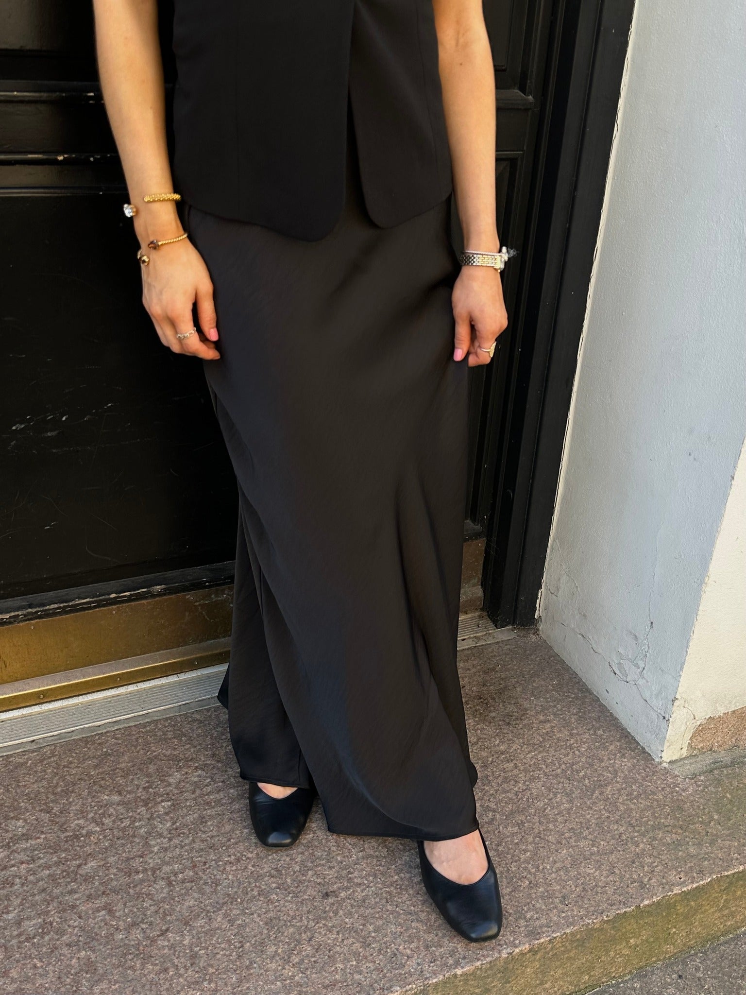 VMLIVIA Long Skirt - Black